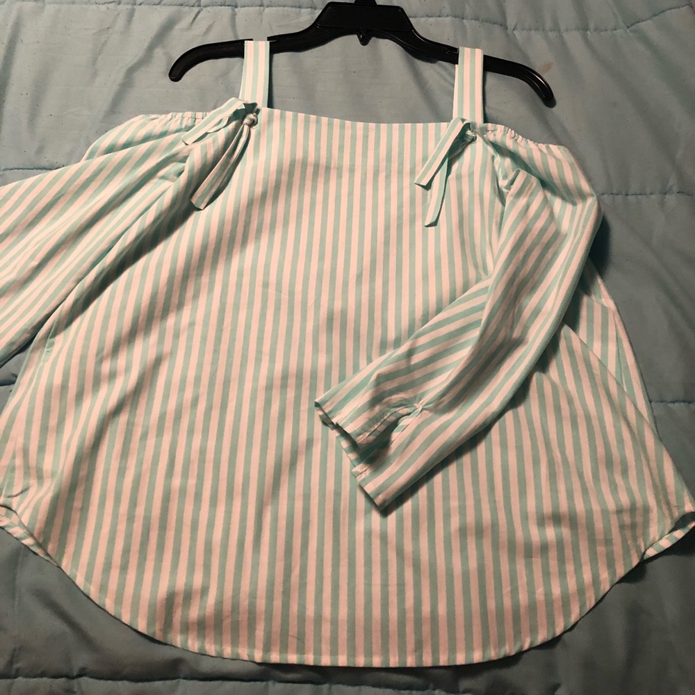 Woman’s Top.